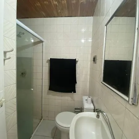 Apartamento Apartamento Bem Localizado. *